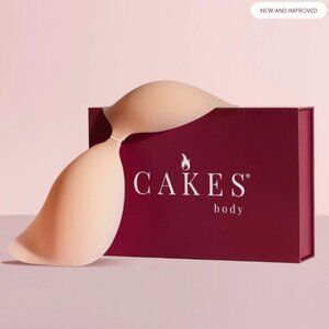 CAKES cleavage bra, itty bitty / small (A-B) in Honey (NWT)